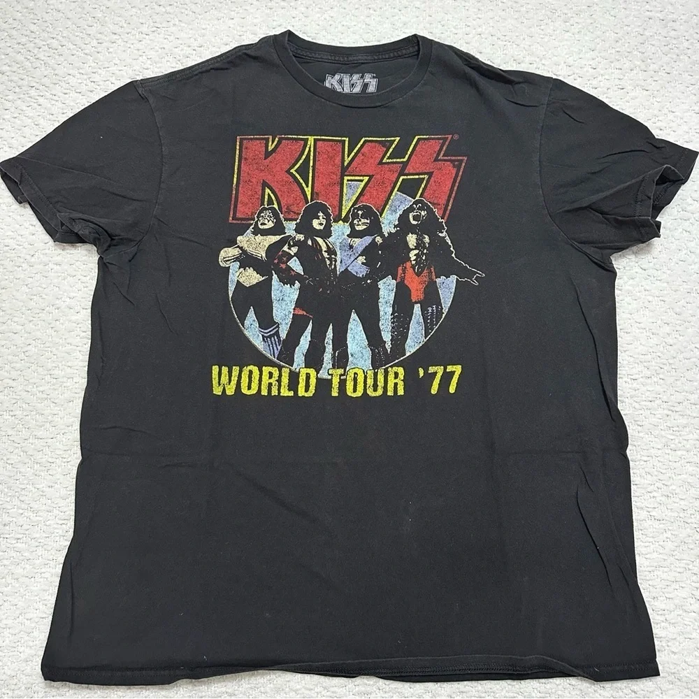 KISS World Tour 1977 Graphic Black T-Shirt Rock and Roll Women’s Size Large - Picture 2 of 7